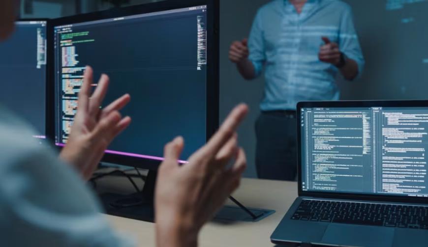 当AI遇见工业物联网：京上云智能软件公司的车间革命实践报告